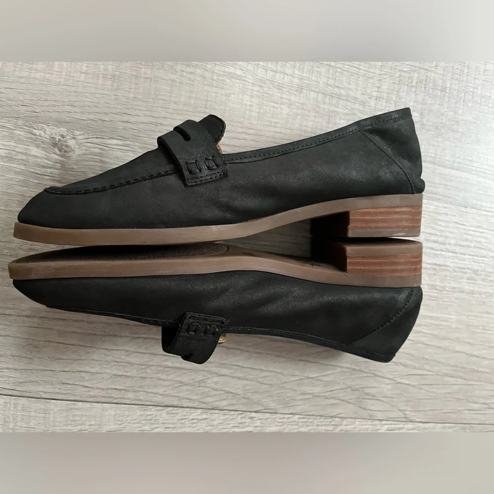 Lucky Brand Black Suede Leather Caylon Loafers size 7
